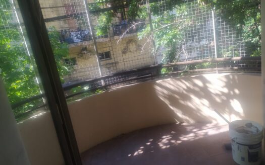 Semipiso con Balcon al Frente, Dos Suites living comedor cocina