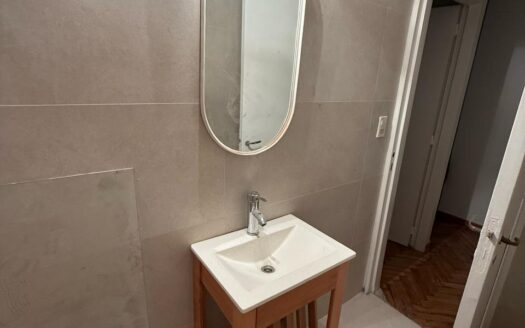 Departamento 2 ambientes con patio BELGRANO