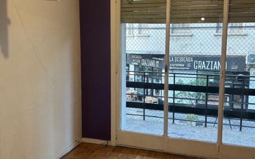 Excelente Departamento. Dueño Vende