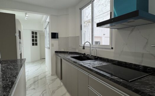 Departamento Luminoso de 4 Ambientes Remodelado a Nuevo | 105 m² Cubiertos | Bel