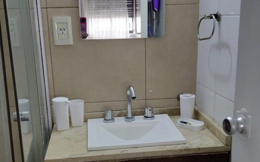 Studio en el Alto Palermo ( Barrio Palermo)