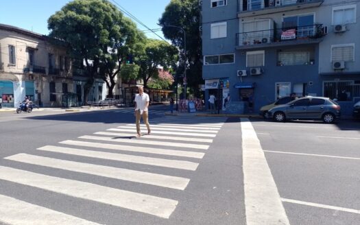 LOCAL EN ALQUILER BARRIO PARQUE PATRICIOS,  AV. JUJUY 1791 ESQ. BRASIL