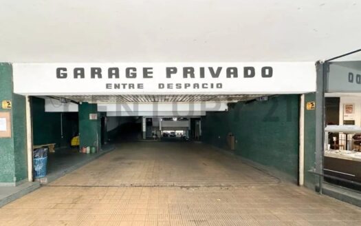 Excelente Cochera Fija Para Camioneta 4×4 / Suv Grande Recoleta – Barrio Norte (Dueño Directo)