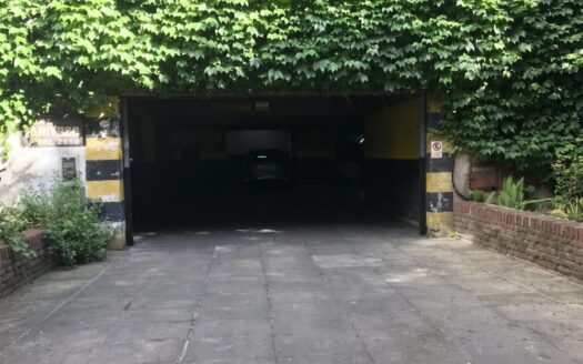 Alquiler Cochera Cubierta Y Fija De 13m2. Acceso Por Rampa Fija En El 5to Piso. Expensas A Cargo Del Propietario