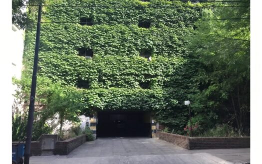 Alquiler Cochera Cubierta Y Fija De 13m2. Acceso Por Rampa Fija En El 5to Piso. Expensas A Cargo Del Propietario