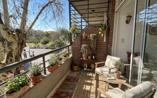 Venta Departamento Monoambiente En Flores Norte Con Dos Balcones